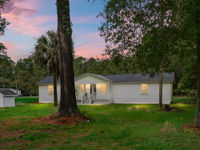 1393 Harristown Road, Bonneau, SC 29431