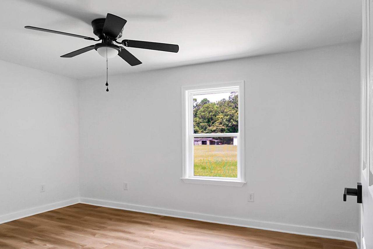 1393 Harristown Road Photo 33