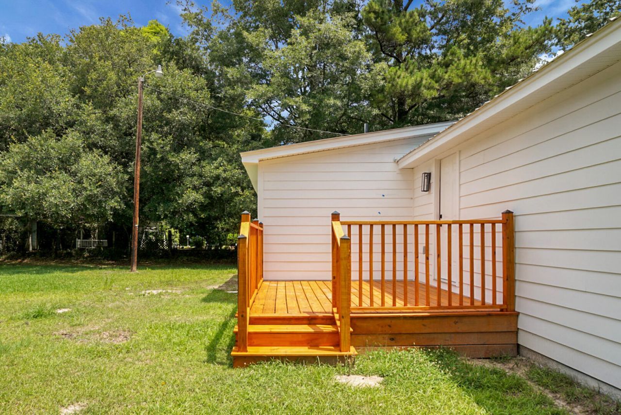 1393 Harristown Road Photo 47