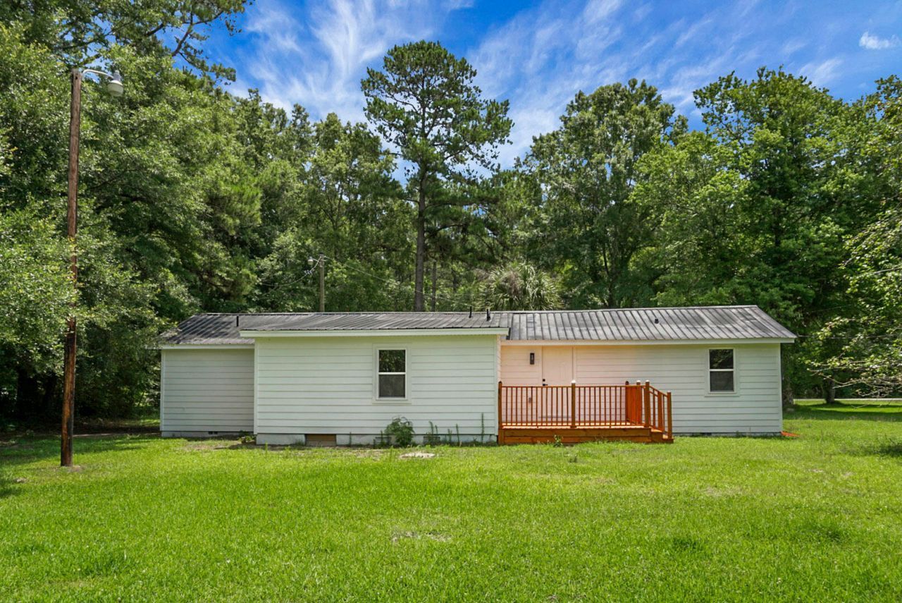 1393 Harristown Road Photo 53