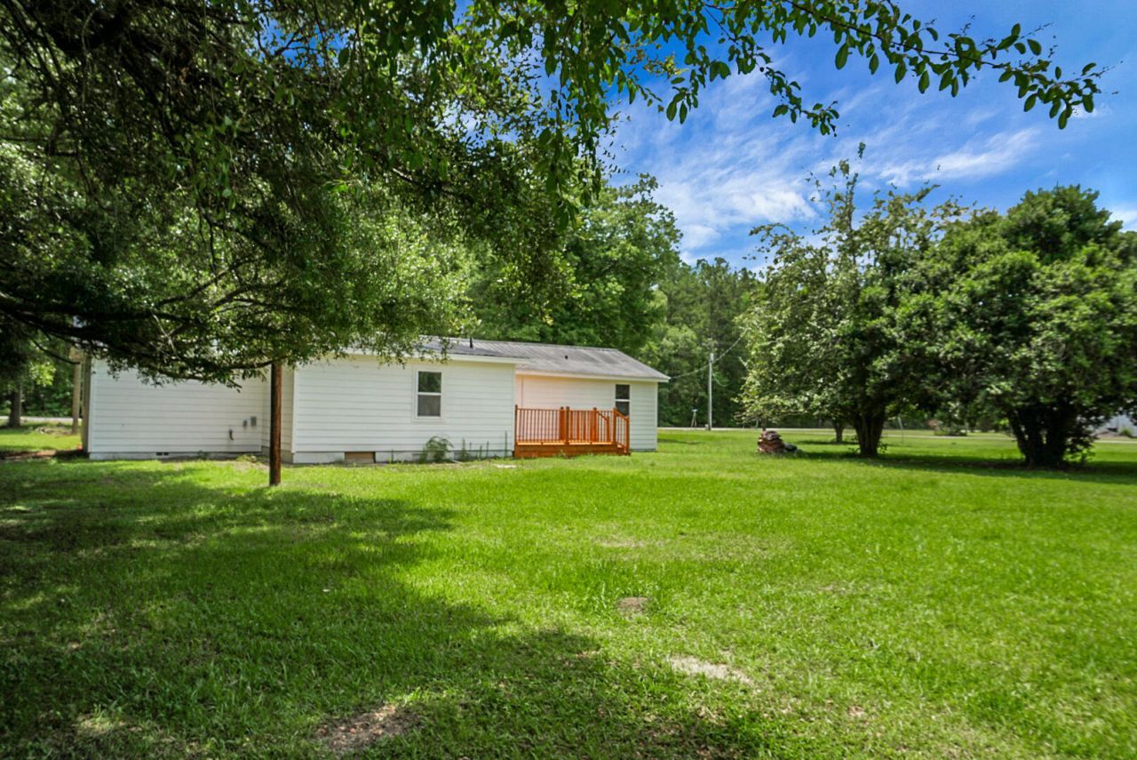 1393 Harristown Road Photo 55