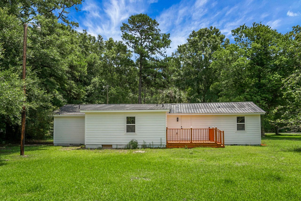 1393 Harristown Road Photo 57