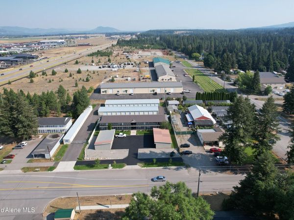 91 W Wyoming AVE , Hayden, ID 83835