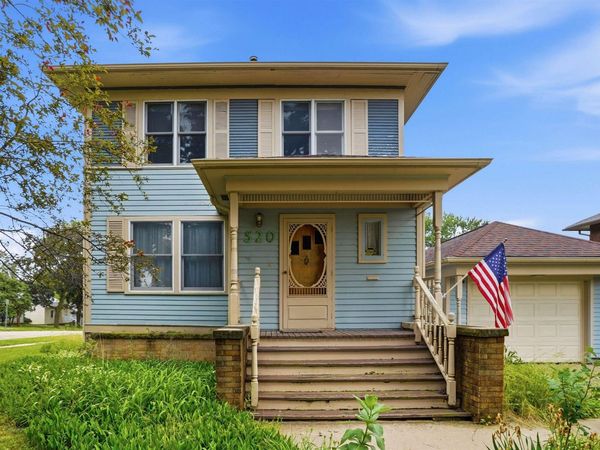520 2nd St SE , Oelwein, IA 50662