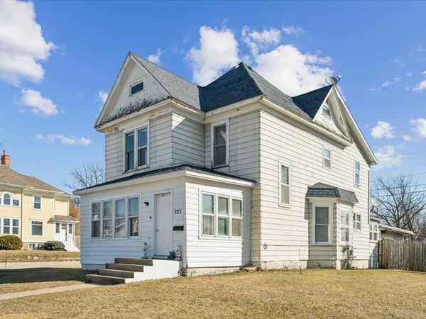 323 N Frederick Avenue, Oelwein, IA 50662