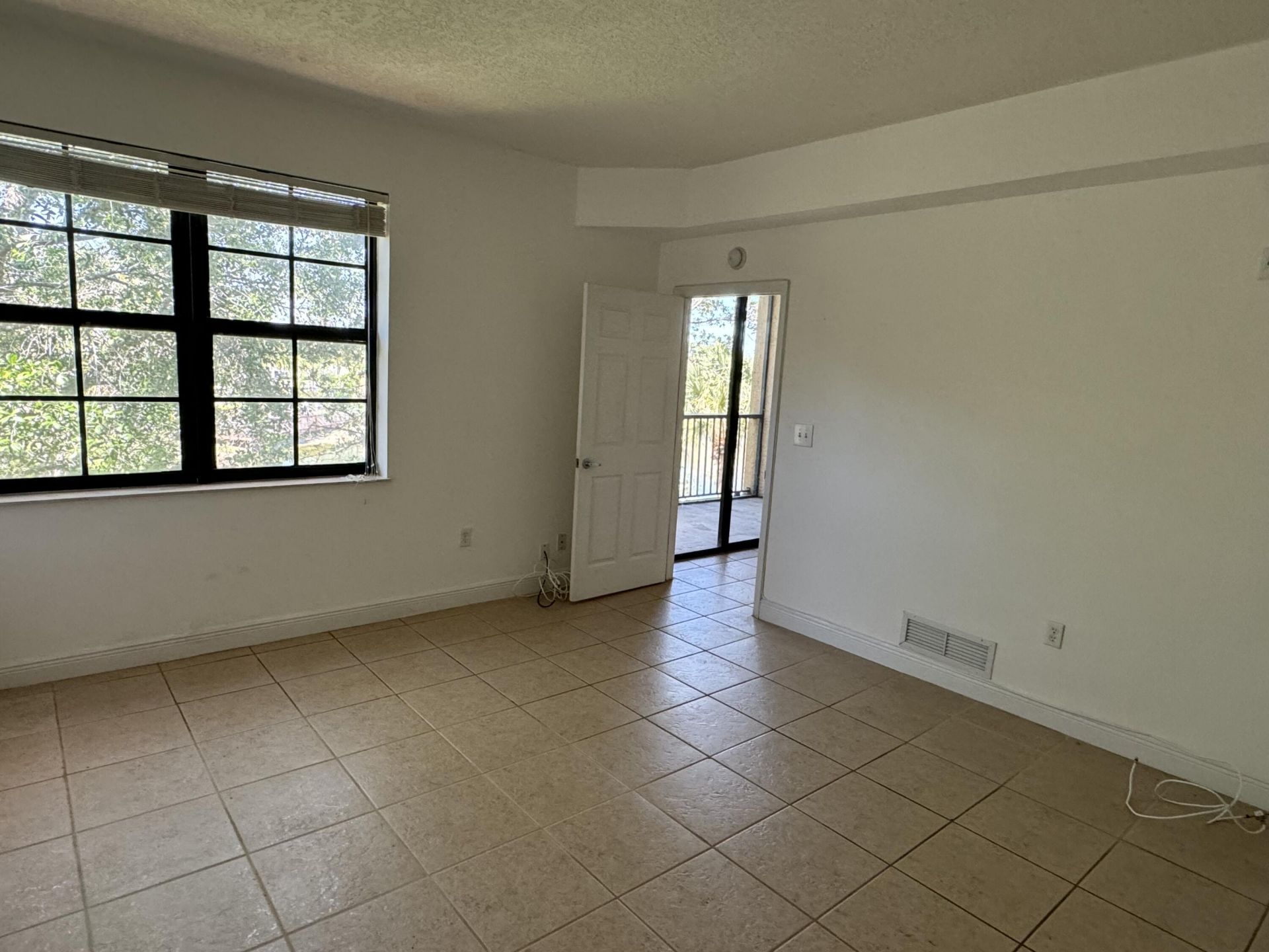 6729 Coral Lake Drive, Unit 6729, Margate, FL 33063 Photo