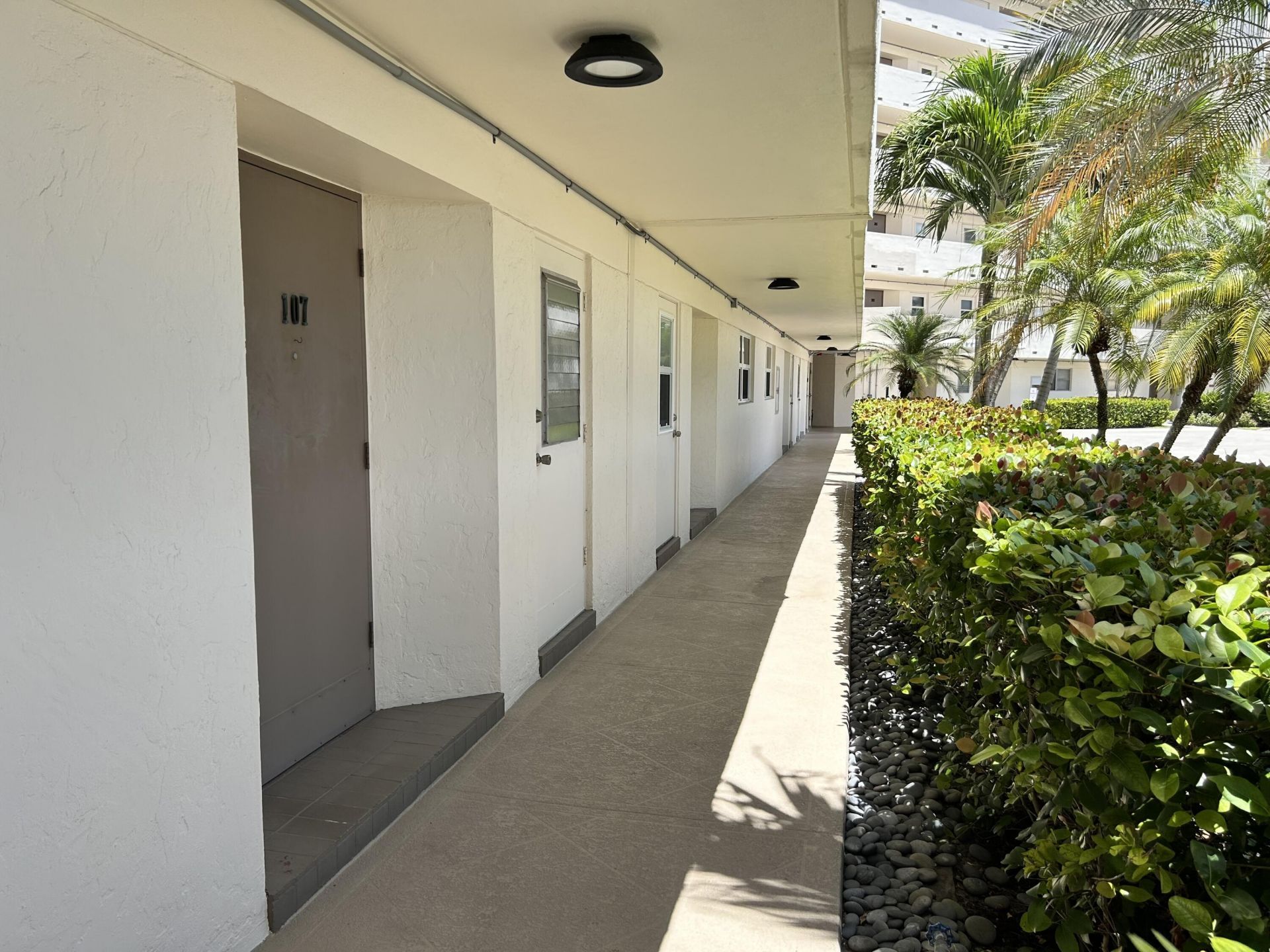400 N Federal Highway, Unit 107, Deerfield Beach, FL 33441 Photo