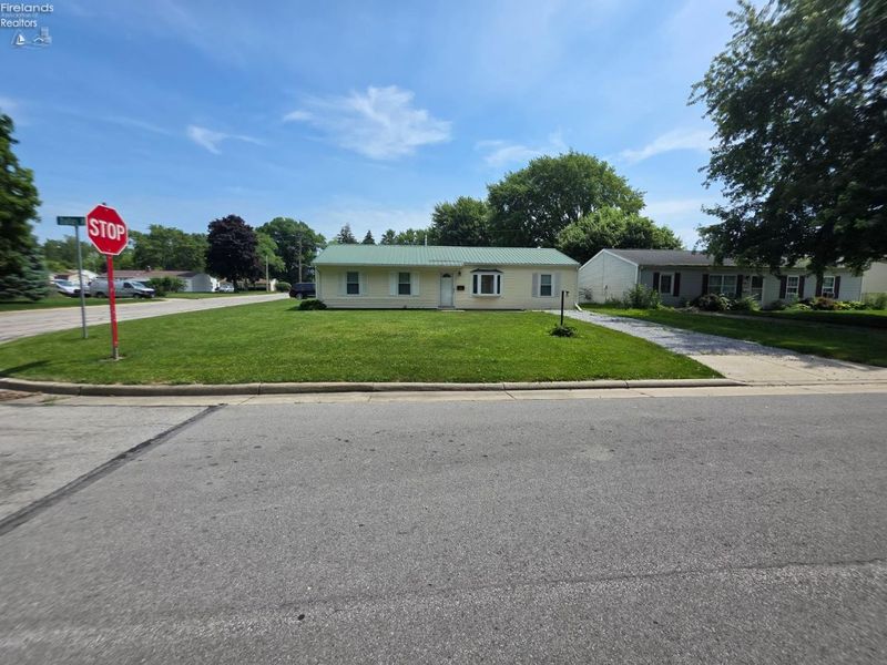 5002 Dallas Avenue, Sandusky, OH 44870 Photo 2