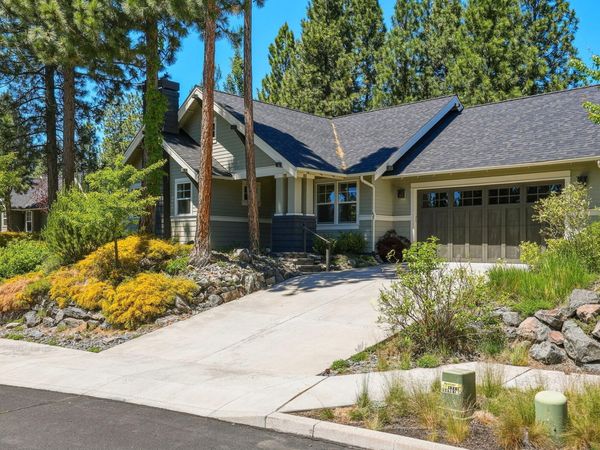 19128 Park Commons Drive, Bend, OR 97703