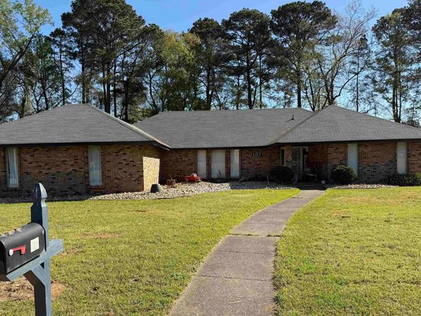 107 Evonshire Drive, Arkadelphia, AR 71923