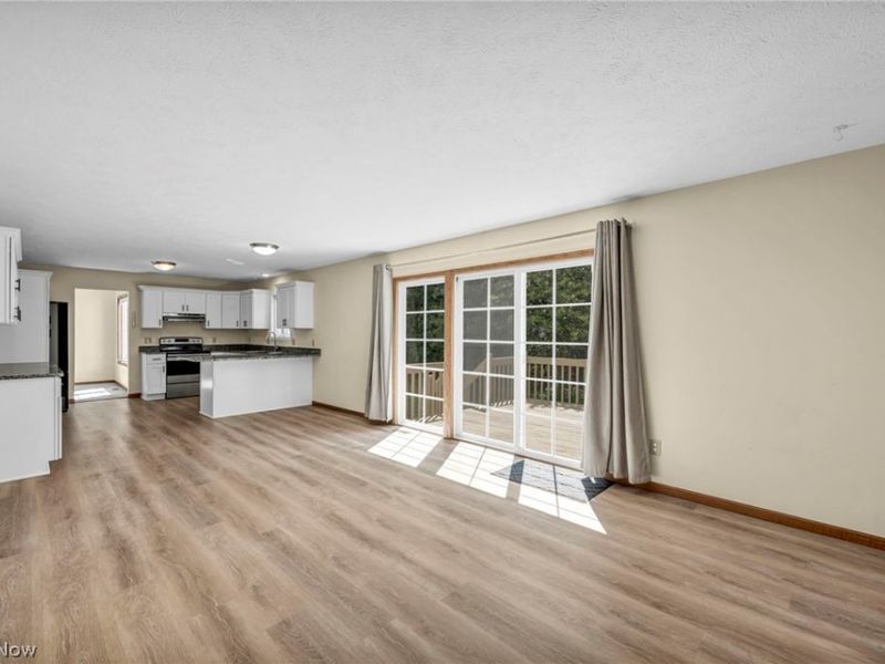 9842 Johnnycake Ridge Road, Mentor, OH 44060 Photo 12