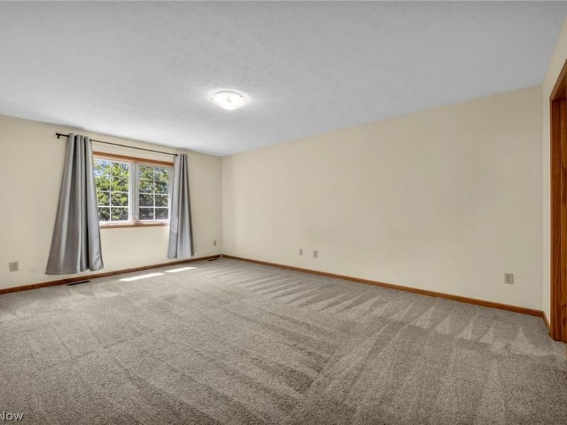 9842 Johnnycake Ridge Road, Mentor, OH 44060 Photo 22
