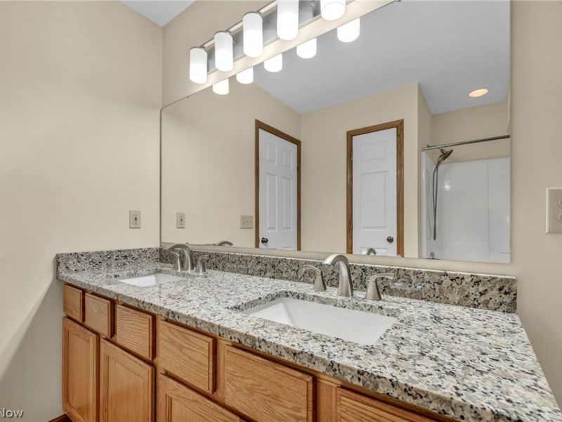9842 Johnnycake Ridge Road, Mentor, OH 44060 Photo 27