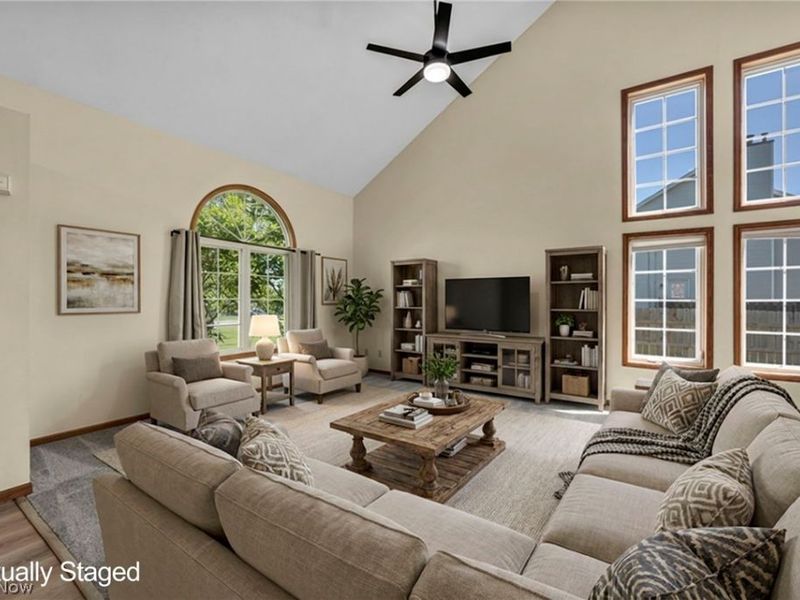 9842 Johnnycake Ridge Road, Mentor, OH 44060 Photo 7