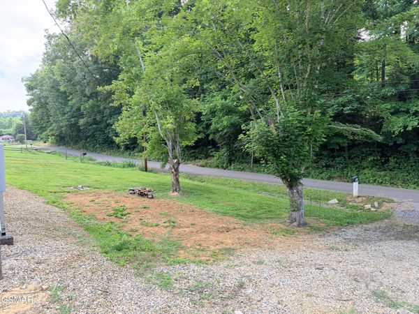 1361 Lower English Creek Road, Newport, TN 37821