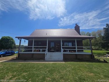 6827 Lapeer Road, Kimball Twp, MI 48074