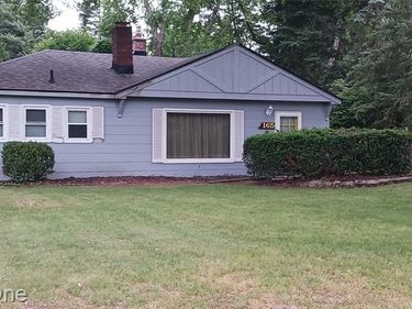 165 Wabasso Street, Wolverine Lake Vlg, MI 48390