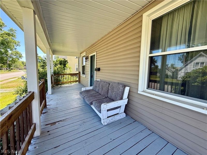 39 Duquesne Street, Columbiana, OH 44408 Photo 3