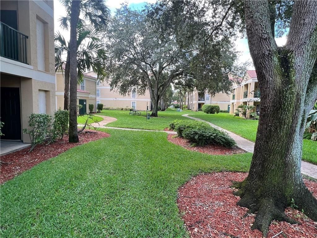 875 Riverside Drive, Unit 725, Coral Springs, FL 33071 Photo