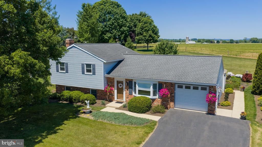 91 Buchland Road, Ephrata, PA 17522 Main Photo