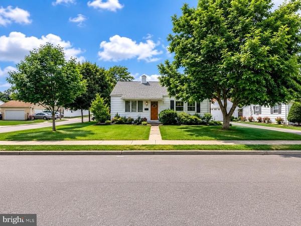 2103 LIVINGSTON STREET , BETHLEHEM, PA 18017