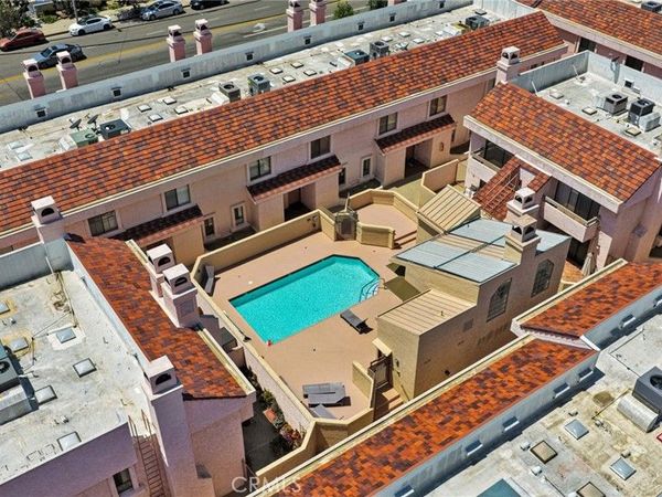 9906 Owensmouth, Unit 14, Chatsworth, CA 91311