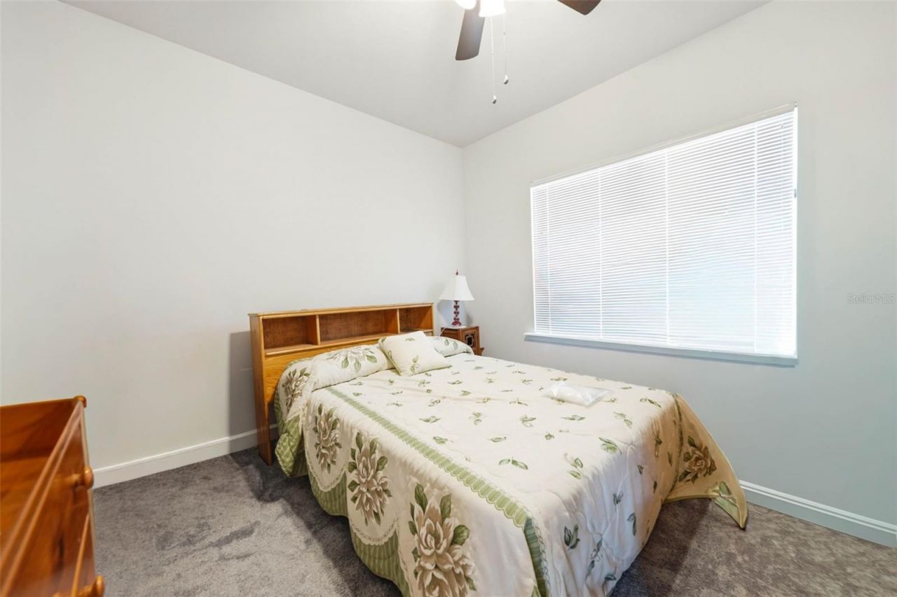 23051 NW 4th Place , Newberry, FL 32669 Photo