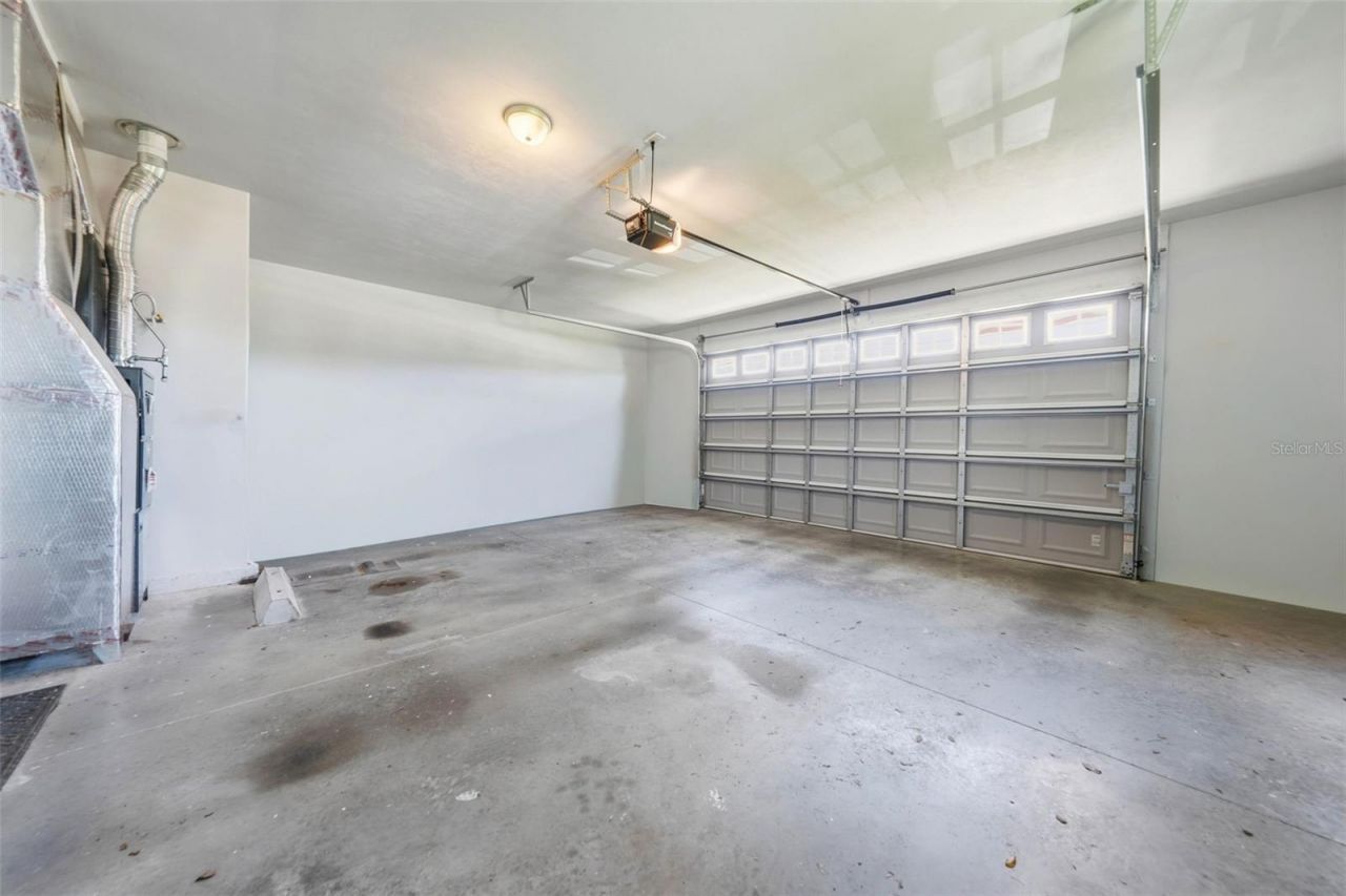 23051 NW 4th Place , Newberry, FL 32669 Photo
