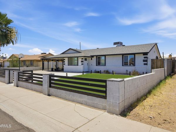 1918 N 42ND Avenue, Phoenix, AZ 85009