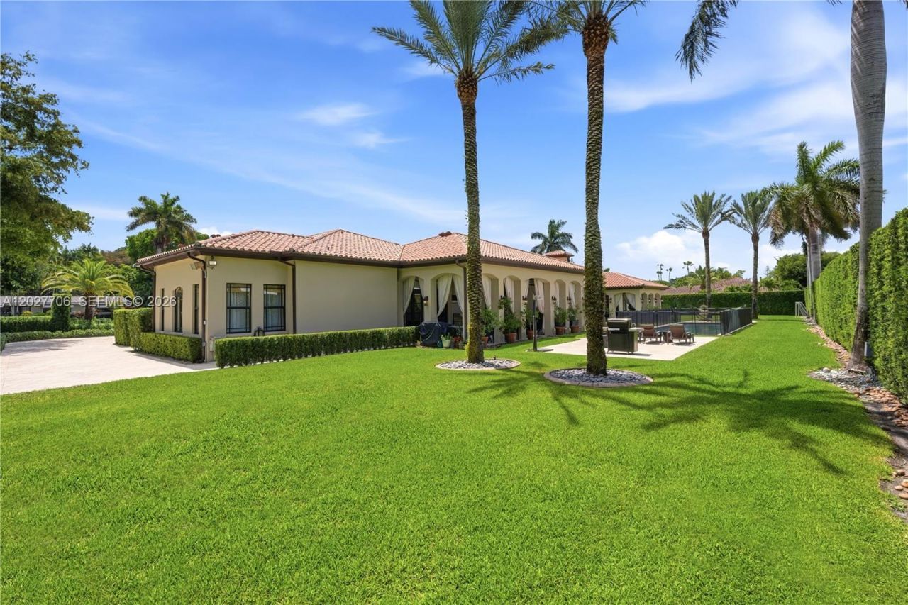 6500 SW 99th Ave , Miami, FL 33173 Photo