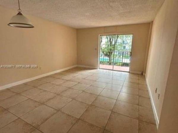 14250 SW 62nd St , Unit 221, Miami, FL 33183