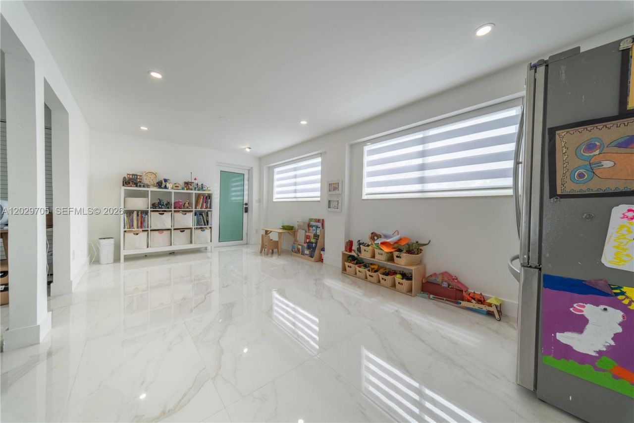1900 SW 83rd Ave , Miami, FL 33155 Photo