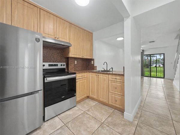 1001 SW 105 Ave, Unit 113, Miami, FL 33174