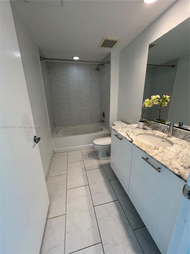 Please Call For Address, Unit 3303, Miami, FL 33131 Photo
