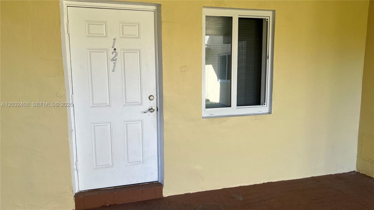 505 NW 177th St , Unit 121, Miami Gardens, FL 33169 Photo