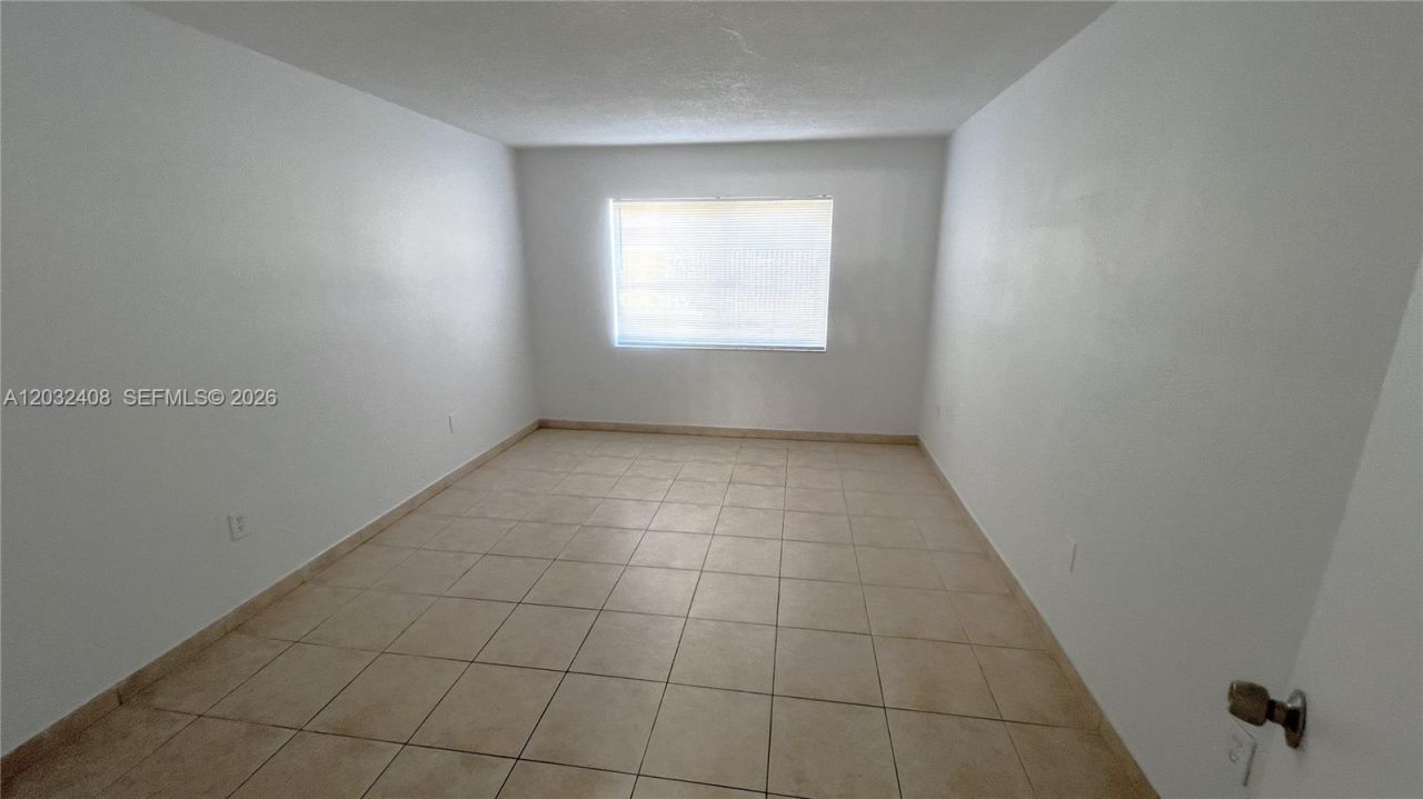 505 NW 177th St , Unit 121, Miami Gardens, FL 33169 Photo