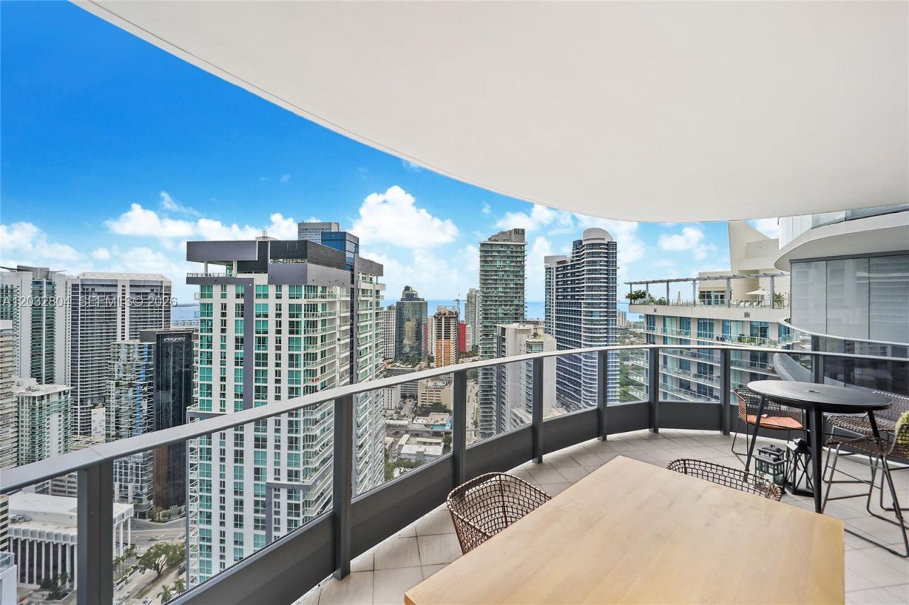 1000 Brickell Plz , Unit 4401, Miami, FL 33131 Photo