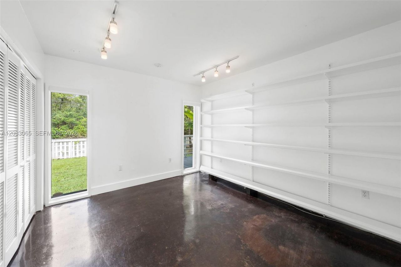 5600 Oakwood Ln , Coral Gables, FL 33156 Photo