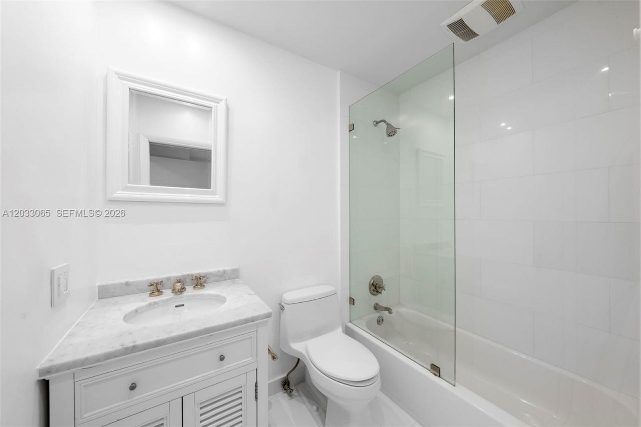 5600 Oakwood Ln , Coral Gables, FL 33156 Photo