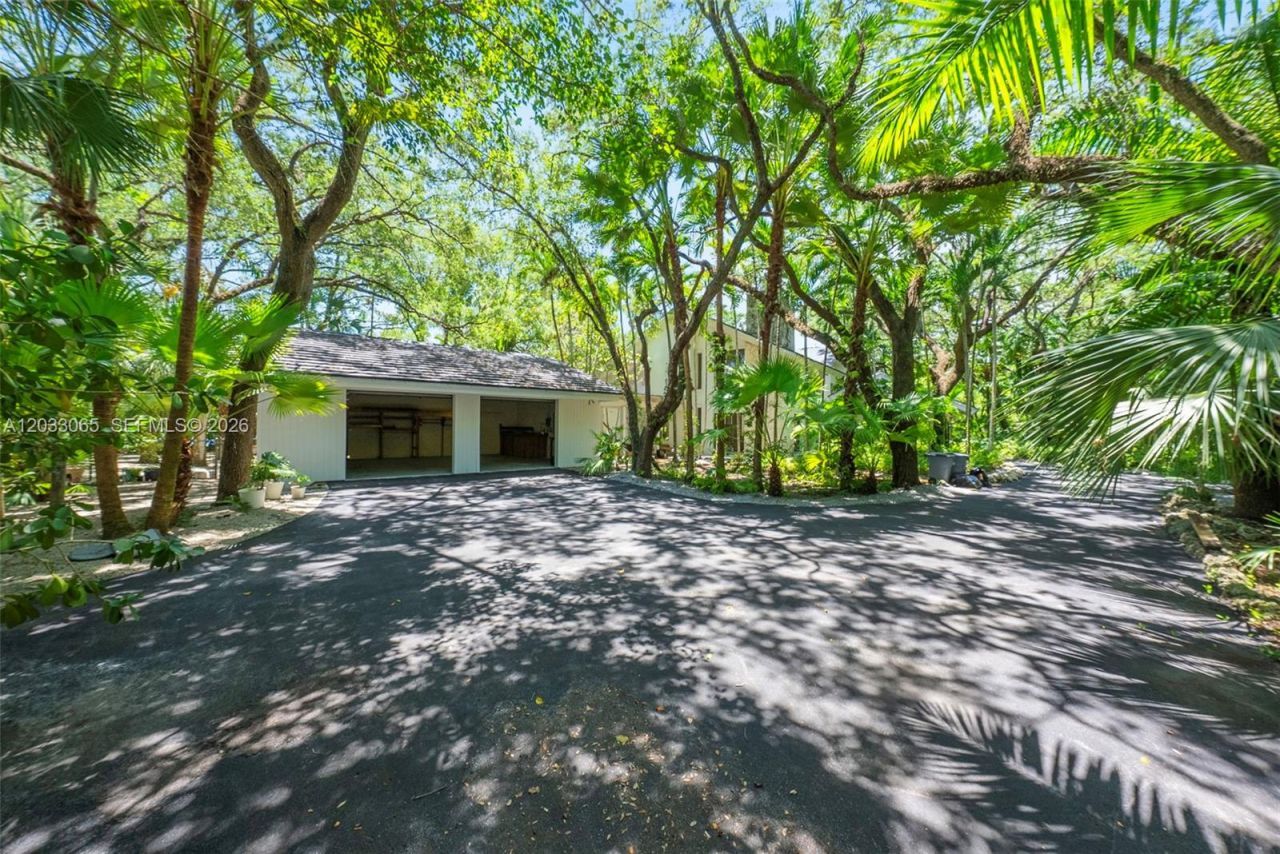 5600 Oakwood Ln , Coral Gables, FL 33156 Photo