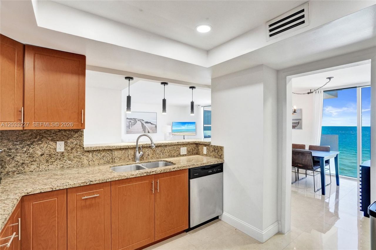 2030 S Ocean Dr , Unit 821, Hallandale Beach, FL 33009 Photo