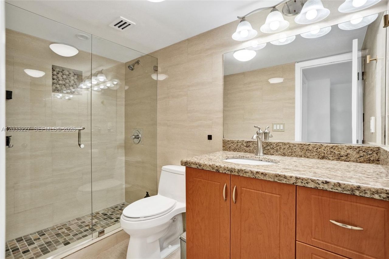 2030 S Ocean Dr , Unit 821, Hallandale Beach, FL 33009 Photo