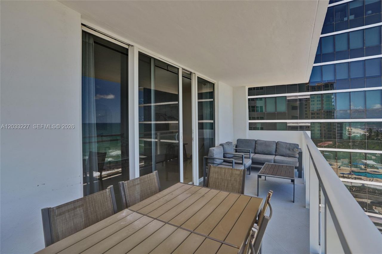 2030 S Ocean Dr , Unit 821, Hallandale Beach, FL 33009 Photo