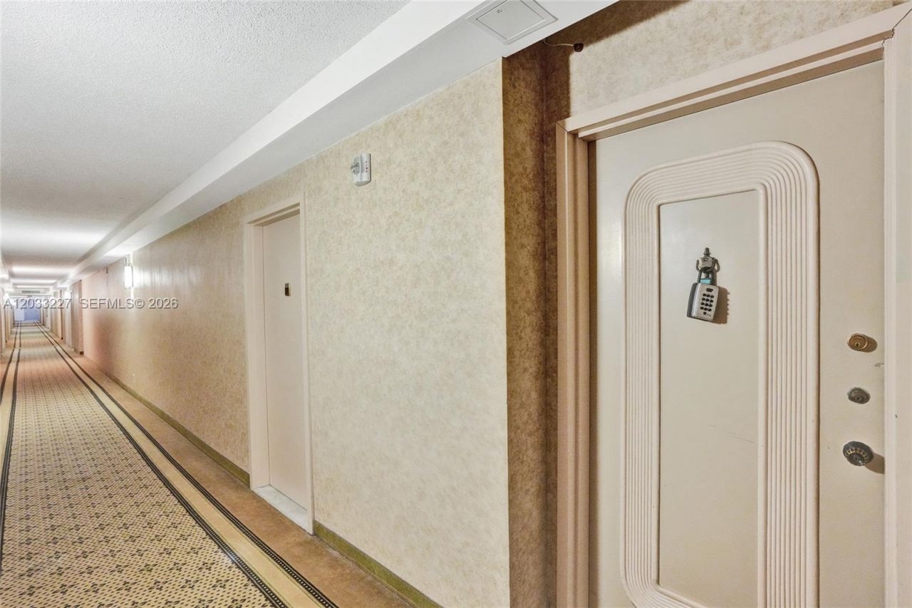 2030 S Ocean Dr , Unit 821, Hallandale Beach, FL 33009 Photo