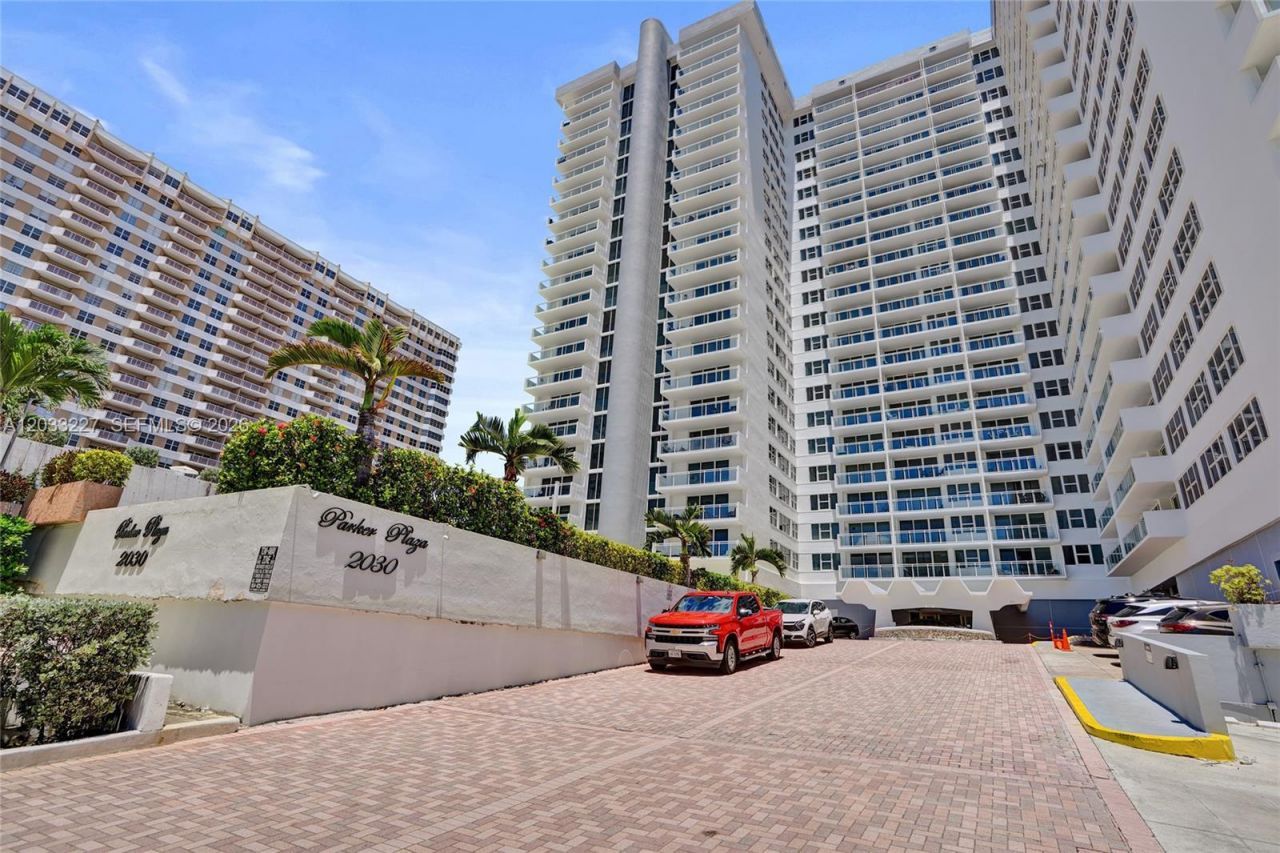 2030 S Ocean Dr , Unit 821, Hallandale Beach, FL 33009 Photo