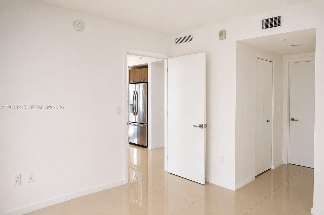 5300 Paseo Blvd , Unit 1701, Doral, FL 33166 Photo