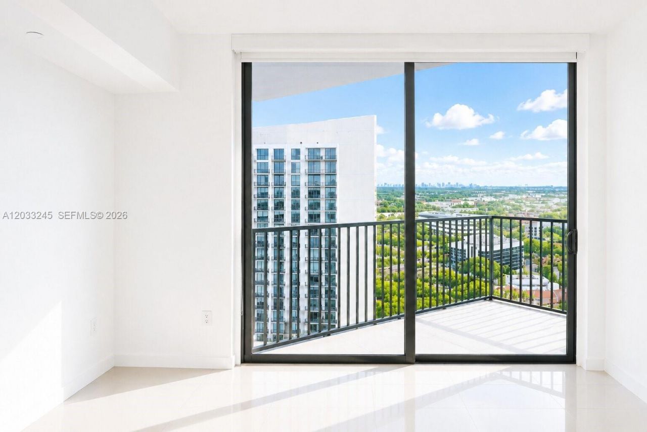 5300 Paseo Blvd , Unit 1701, Doral, FL 33166 Photo