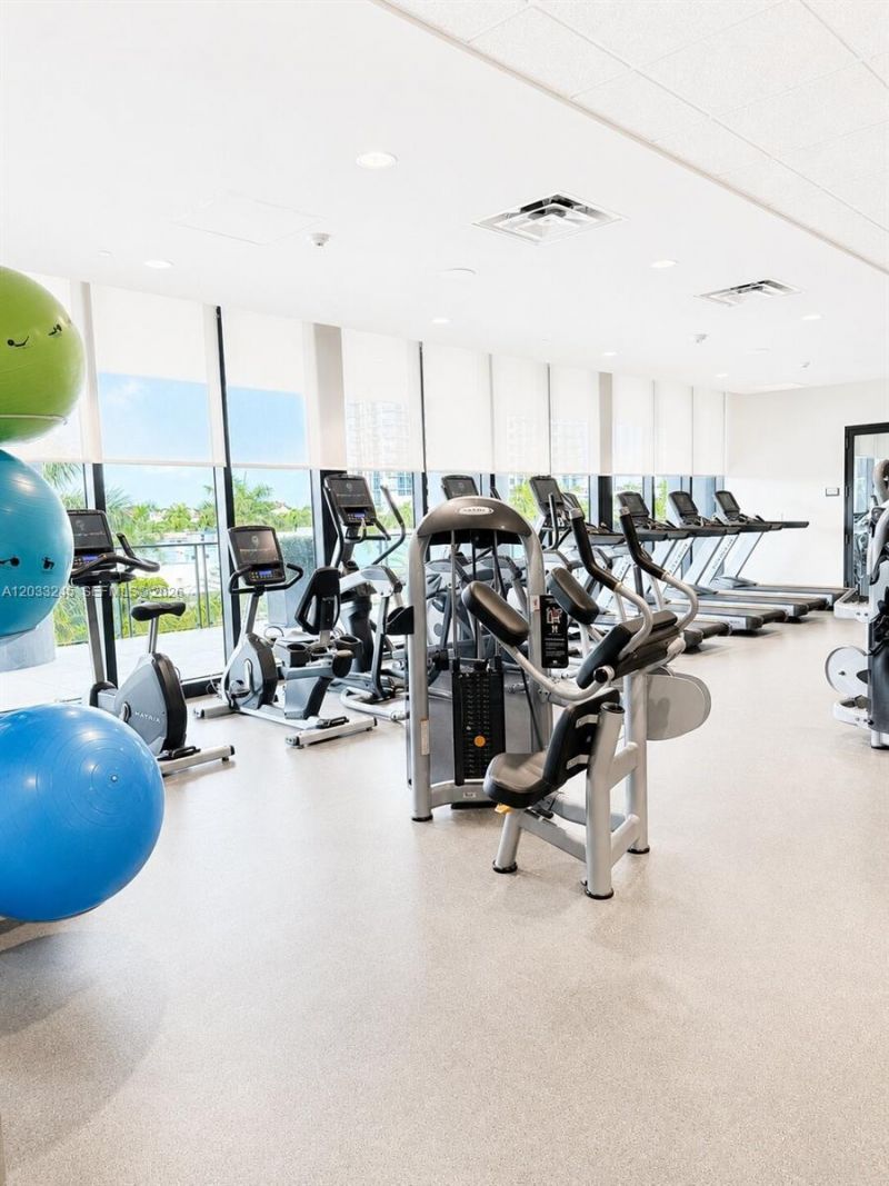 5300 Paseo Blvd , Unit 1701, Doral, FL 33166 Photo