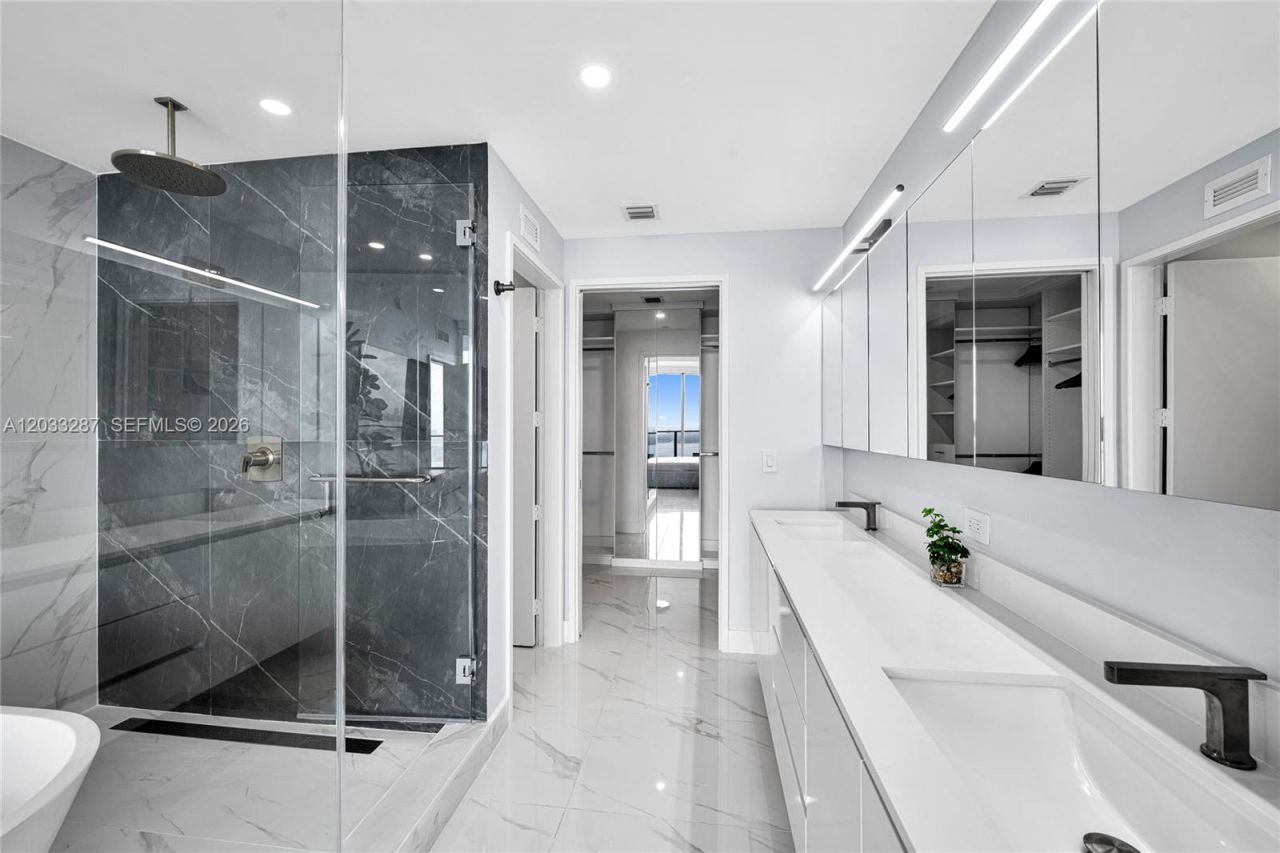 700 NE 24th St , Unit 5306, Miami, FL 33137 Photo