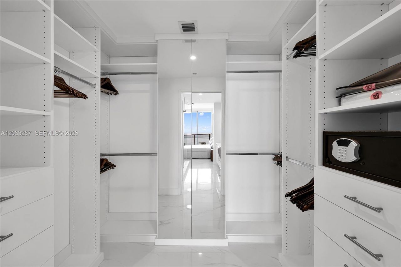 700 NE 24th St , Unit 5306, Miami, FL 33137 Photo